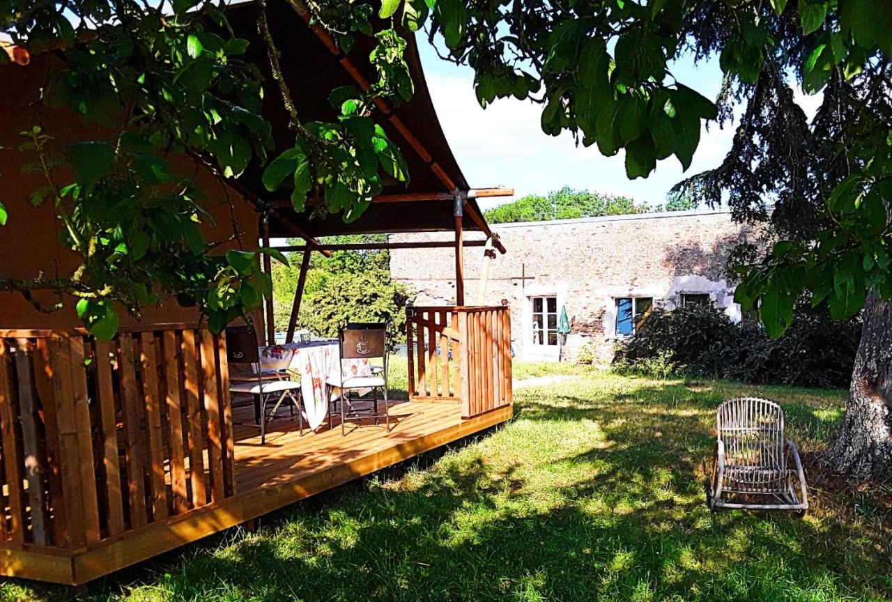Le Lodge De Loge & Broc La Possonnière Екстериор снимка